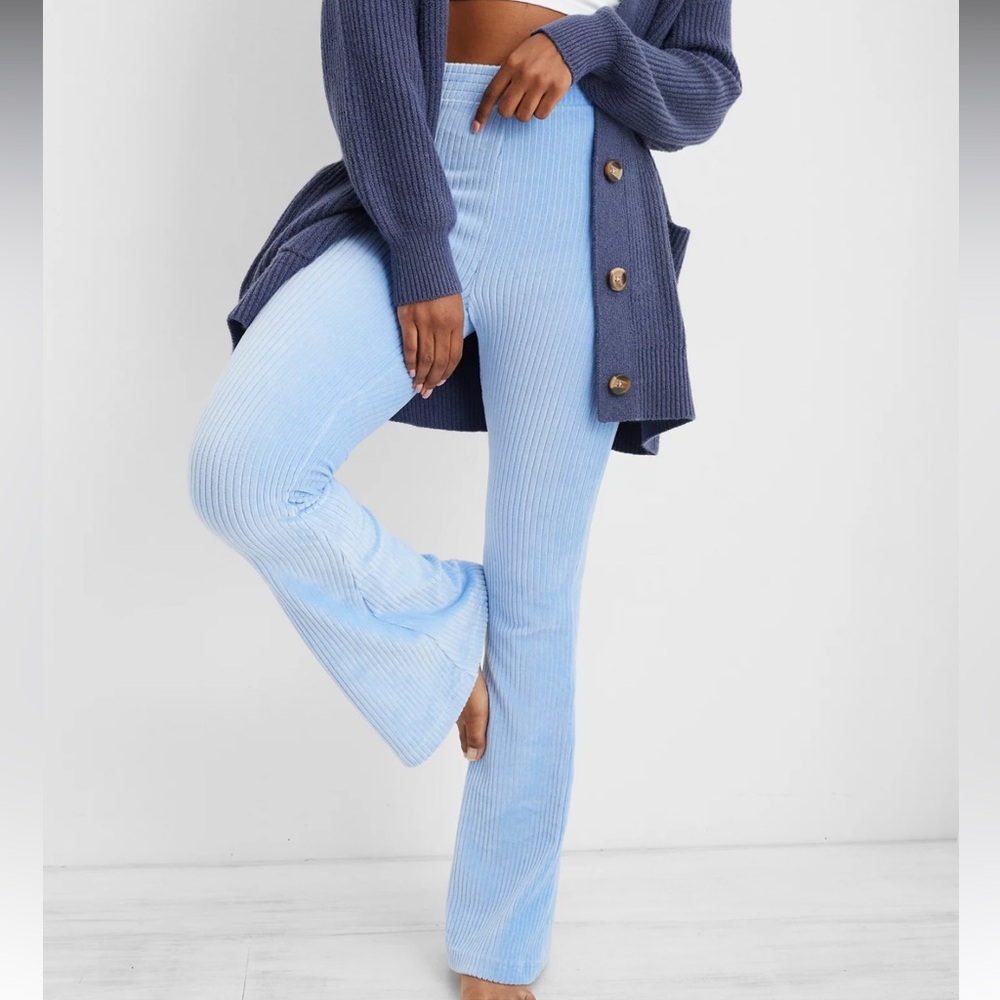 Aerie Groove-On Velour High Waisted Flare Pant